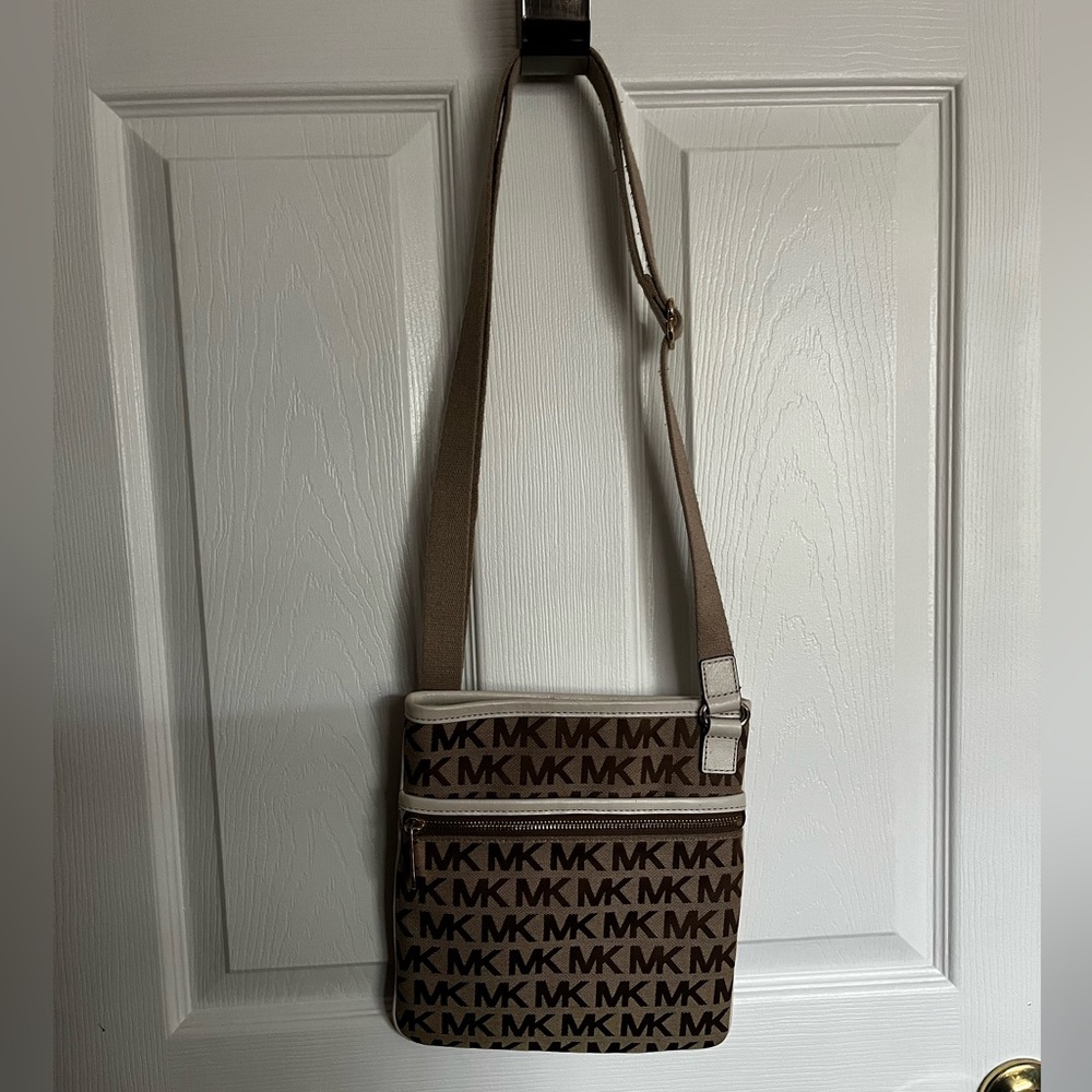 MICHAEL KORS Monogram Crossbody Bag